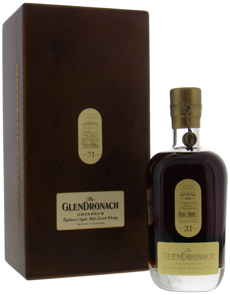 Glendronach - 31 Years Old Grandeur Batch 2 45.8% NV In Original Wooden Case, No outter box inclueded!