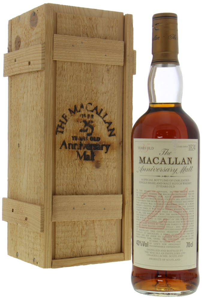 Macallan - The Anniversary Malt 25 Years Old 43% NV In original Wooden Case