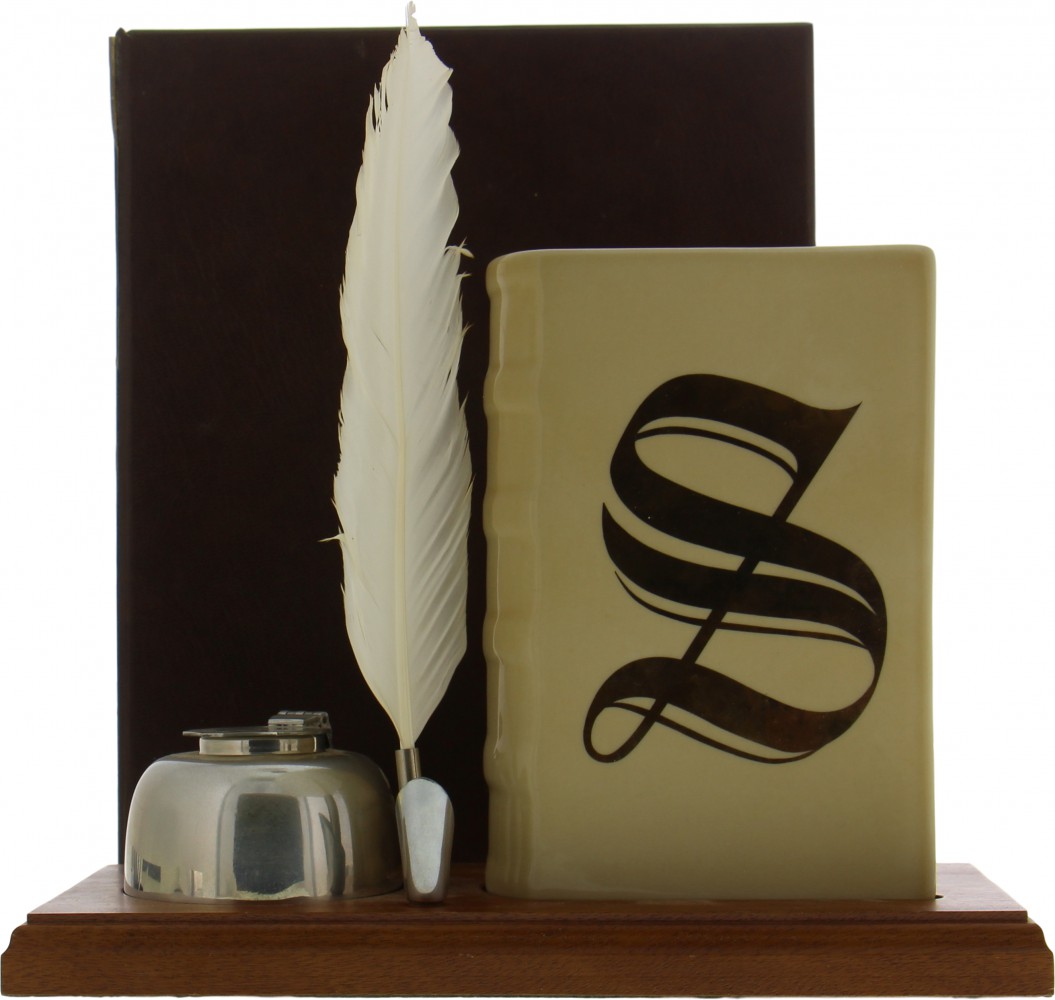 Glenrothes - 1982 Signatory Vintage Beige Ceramic Book Quill Pen 43% 1975 10023