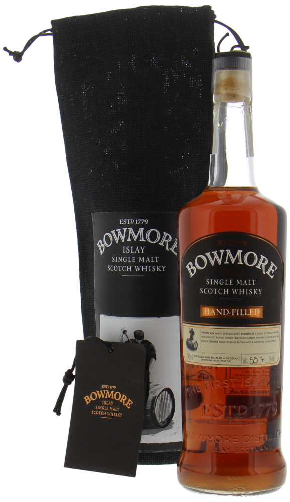 Bowmore - 18 Years Old Hand-filled at the distillery Cask 25 55.7% 1999 Perfect 10038