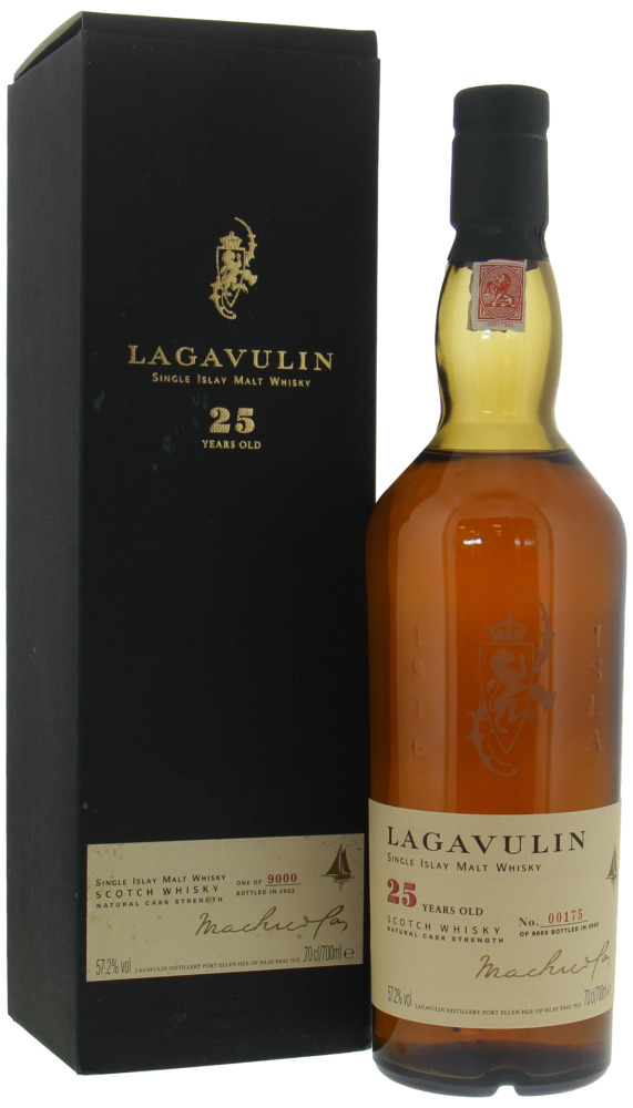 Lagavulin - 25 Years Old 1977 Version 57.2% 1977 In Original Box 10107