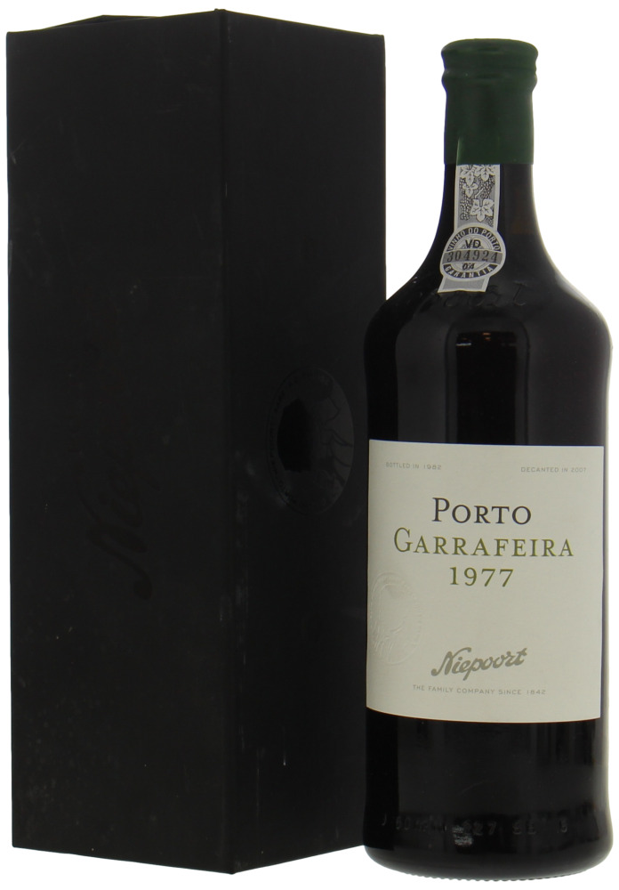 Niepoort - Niepoort Garrafeira (bottled 1982, decanted 2007) 1977 From Original Wooden Case