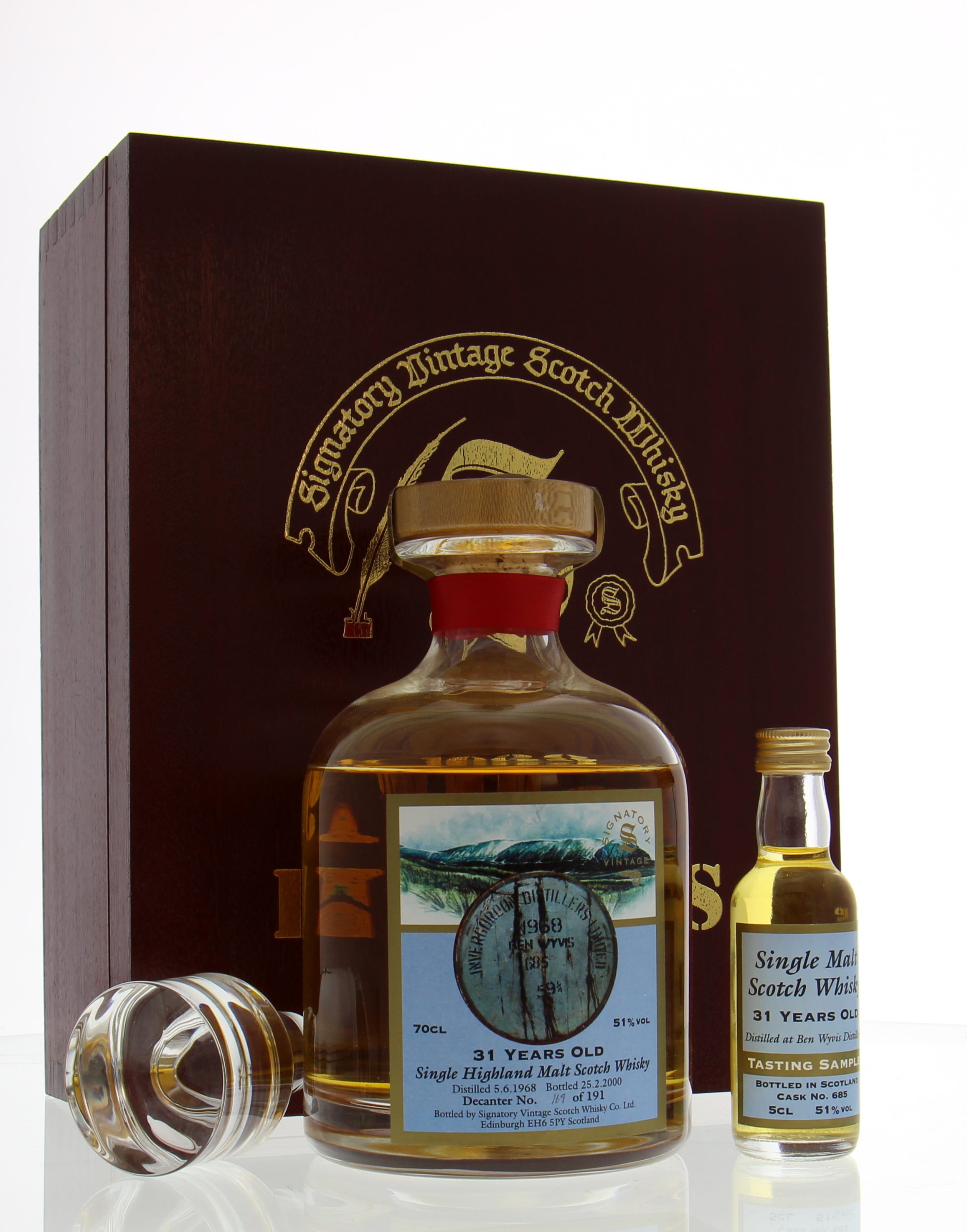 Ben Wyvis - 31 Years Old Signatory Vintage Collection Decanter Cask:685 51% 1968 In Original Wooden Case