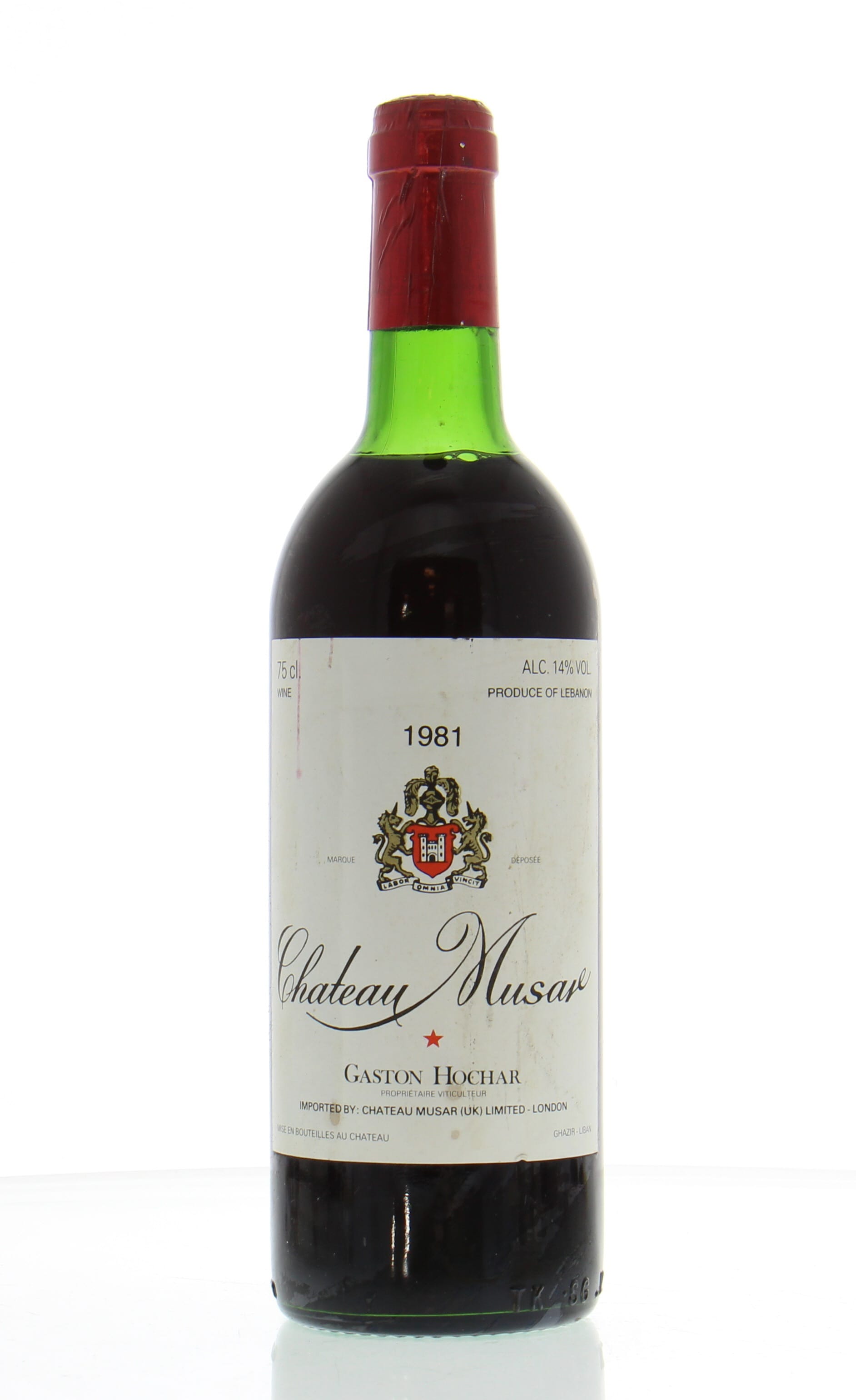 Chateau Musar - Chateau Musar 1981 Top shoulder