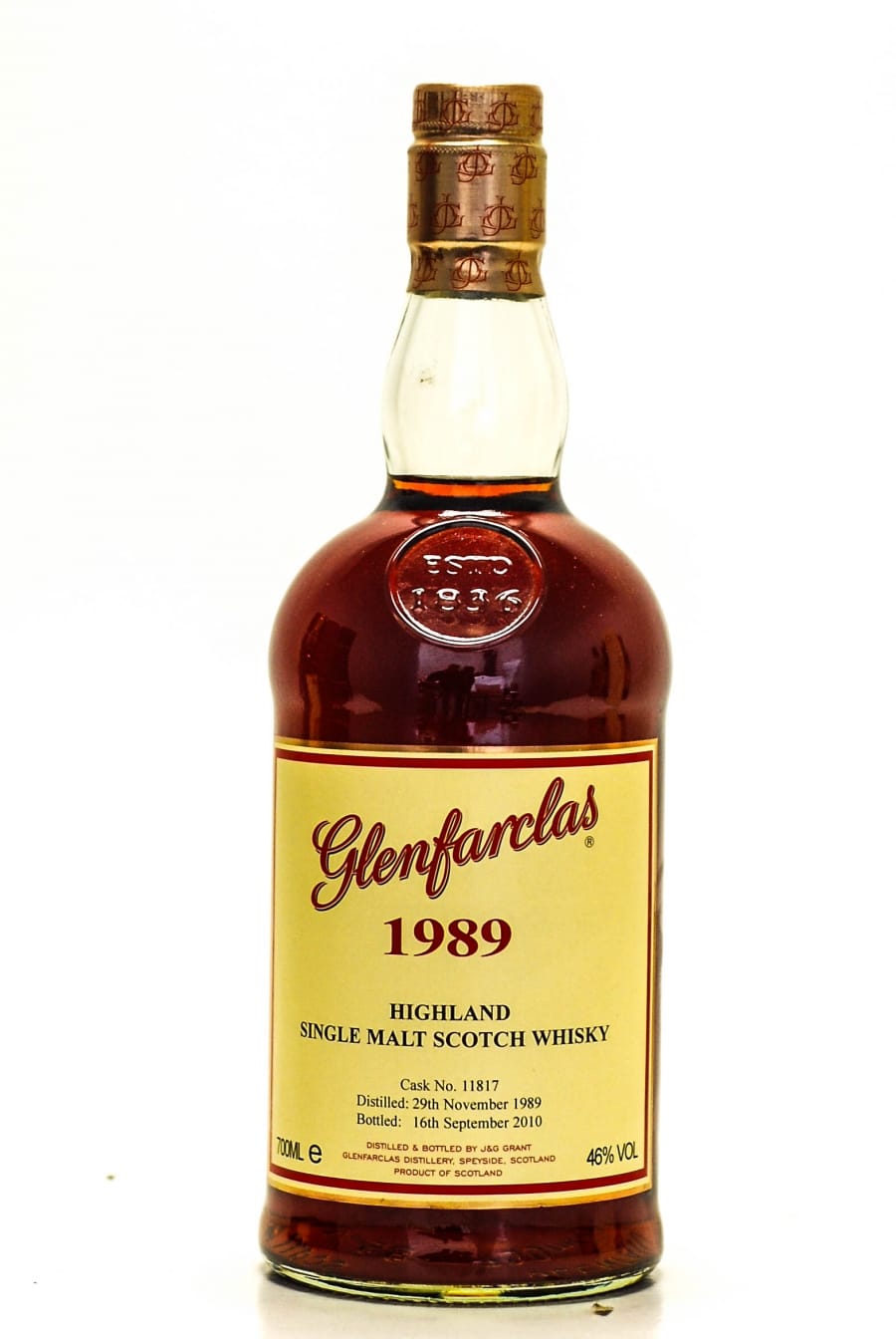Glenfarclas - Glenfarclas 20 Years Old Distilled: 29.11.1989 Botteld: 16.09.2010 1st Fill Oloroso Sherry Cask NR: 11817 1 Of  240 Bottles 46% 1989 Perfect