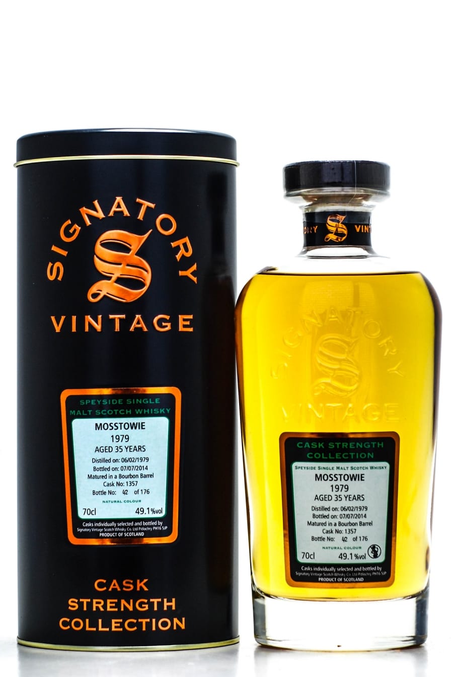 Mosstowie - Mosstowie 35 Years Old Signatory Vintage Cask Strength Collection Cask: 1357 1 Of 176 Bottles 49.1% 1979 In Original Container